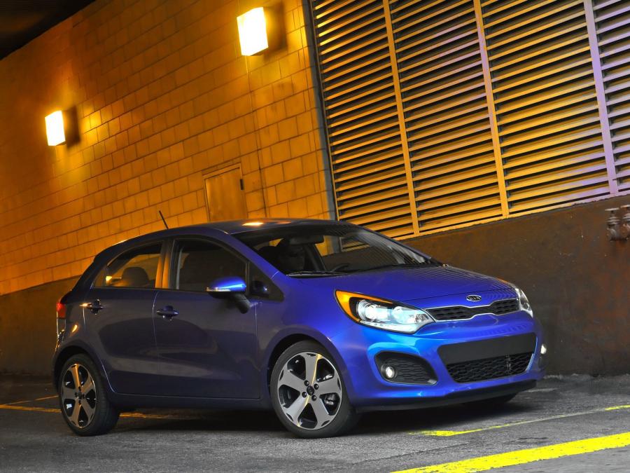  Kia Rio 5-Door 2011 года  (US) (фото 43 из 76)